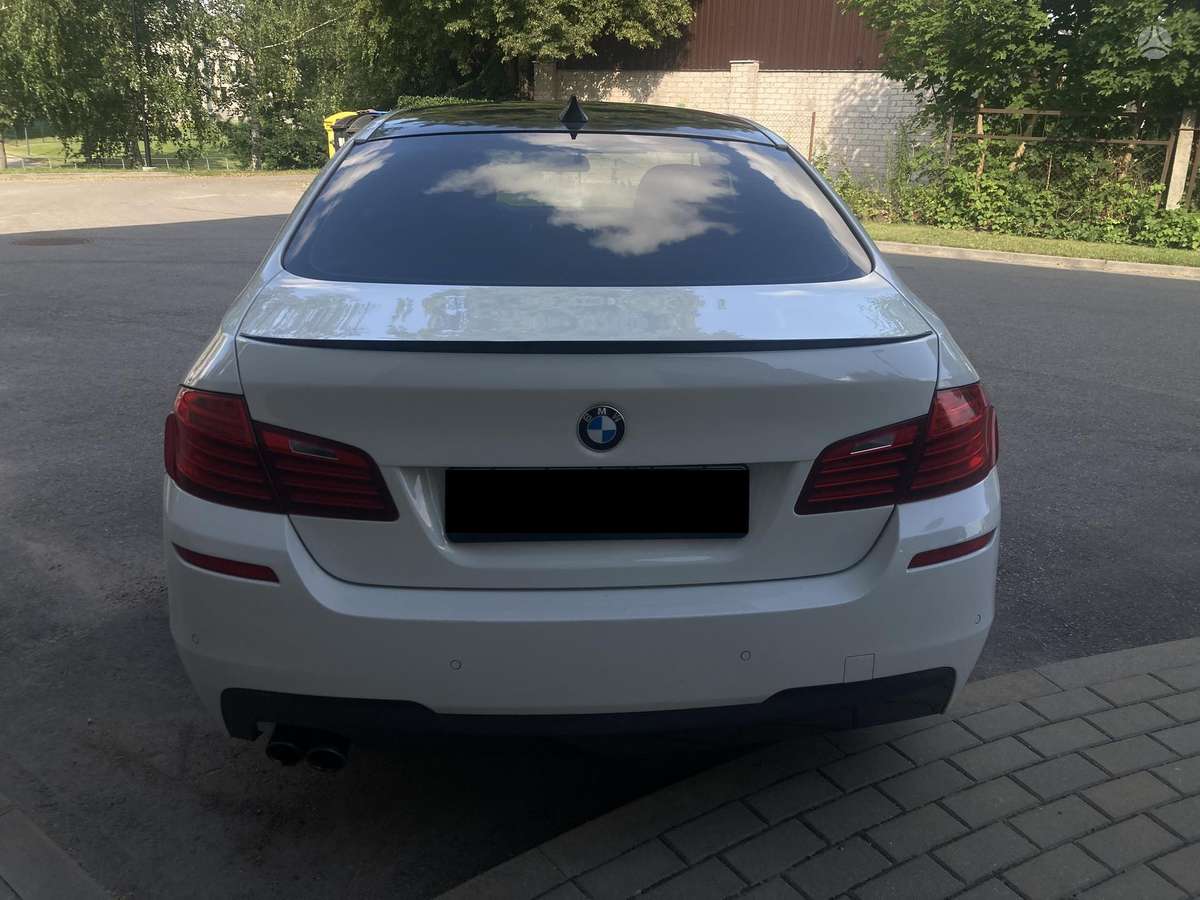 BMW 528, 2.0 l., Седан