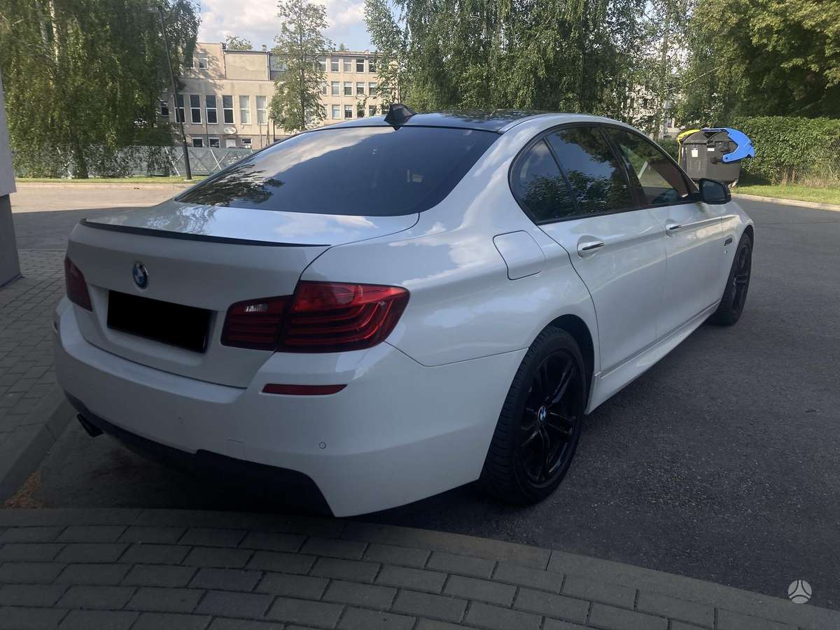 BMW 528, 2.0 l., Седан