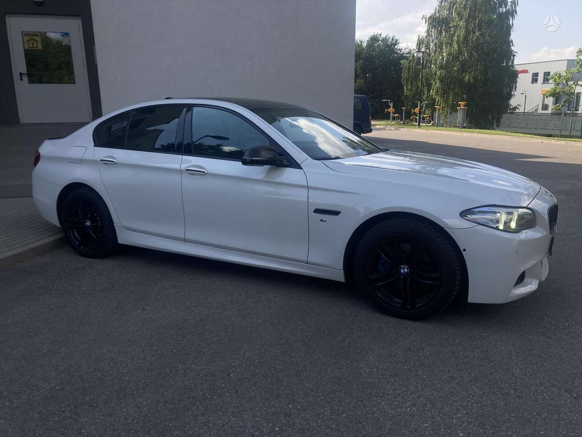 BMW 528, 2.0 l., Седан