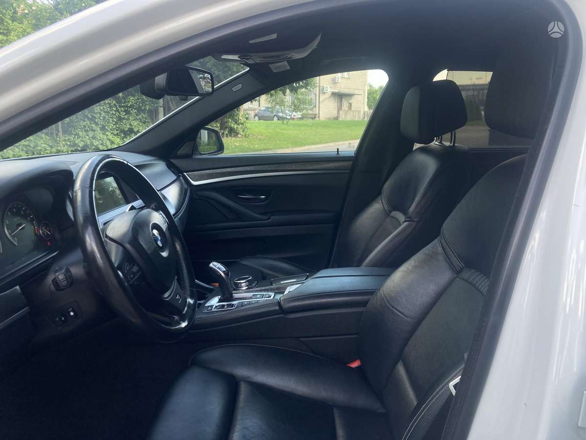 BMW 528, 2.0 l., Седан