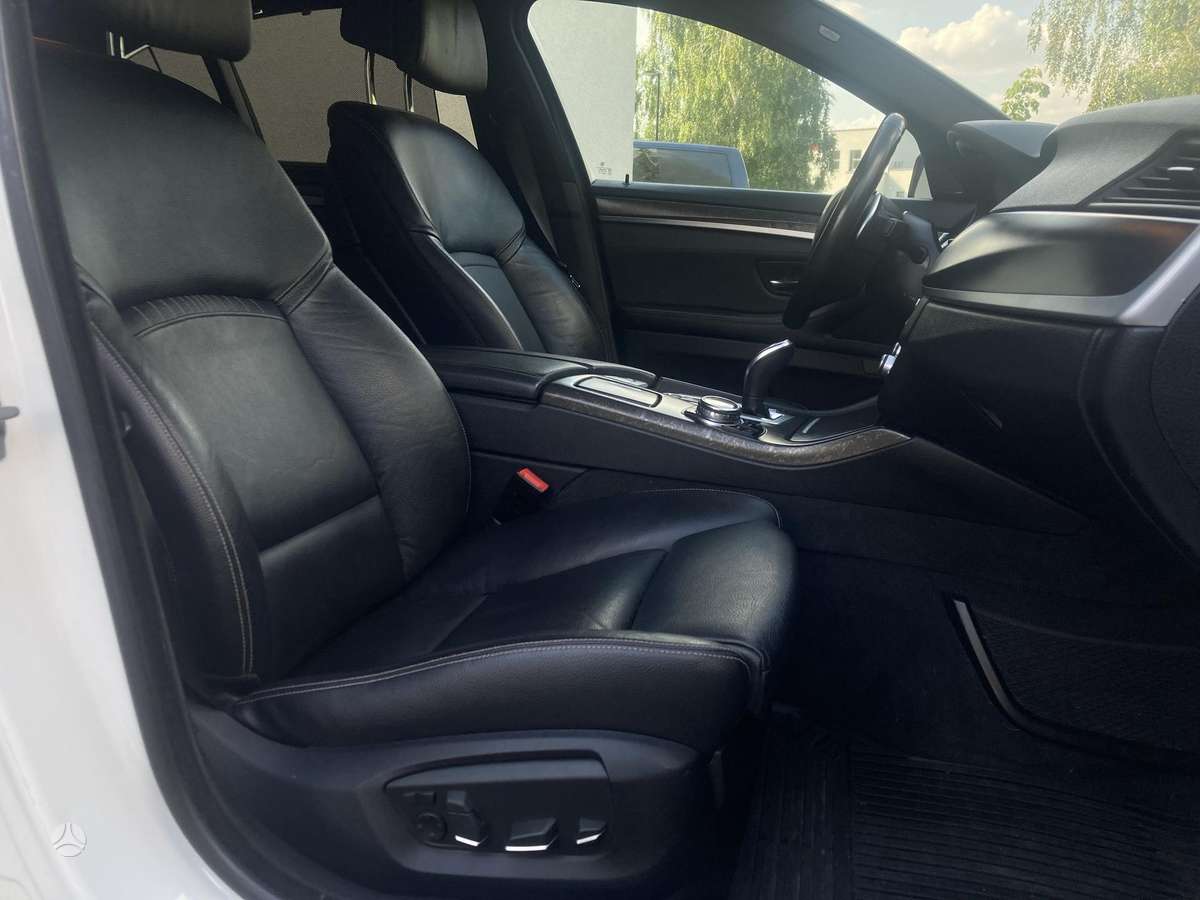 BMW 528, 2.0 l., Седан