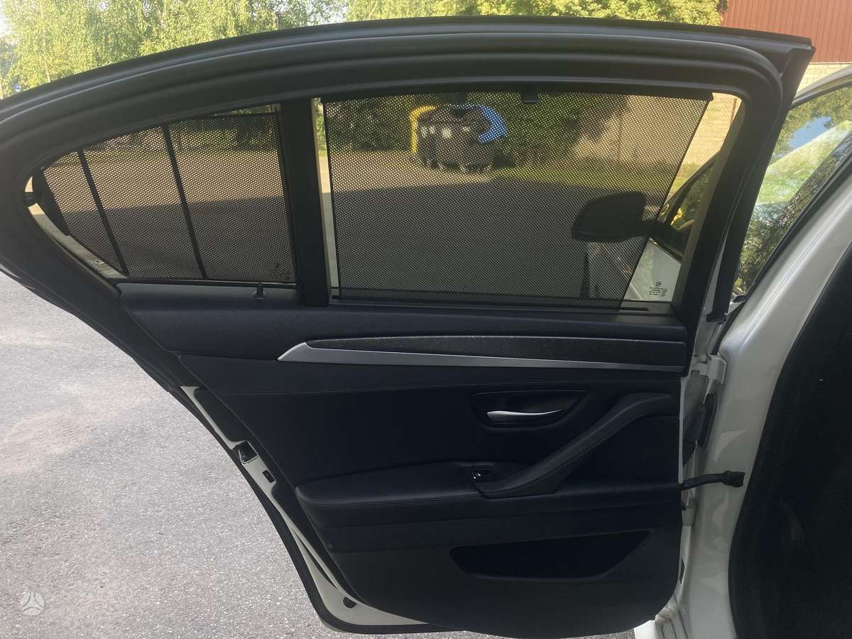 BMW 528, 2.0 l., Седан