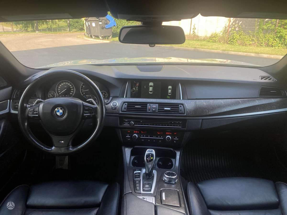 BMW 528, 2.0 l., Седан