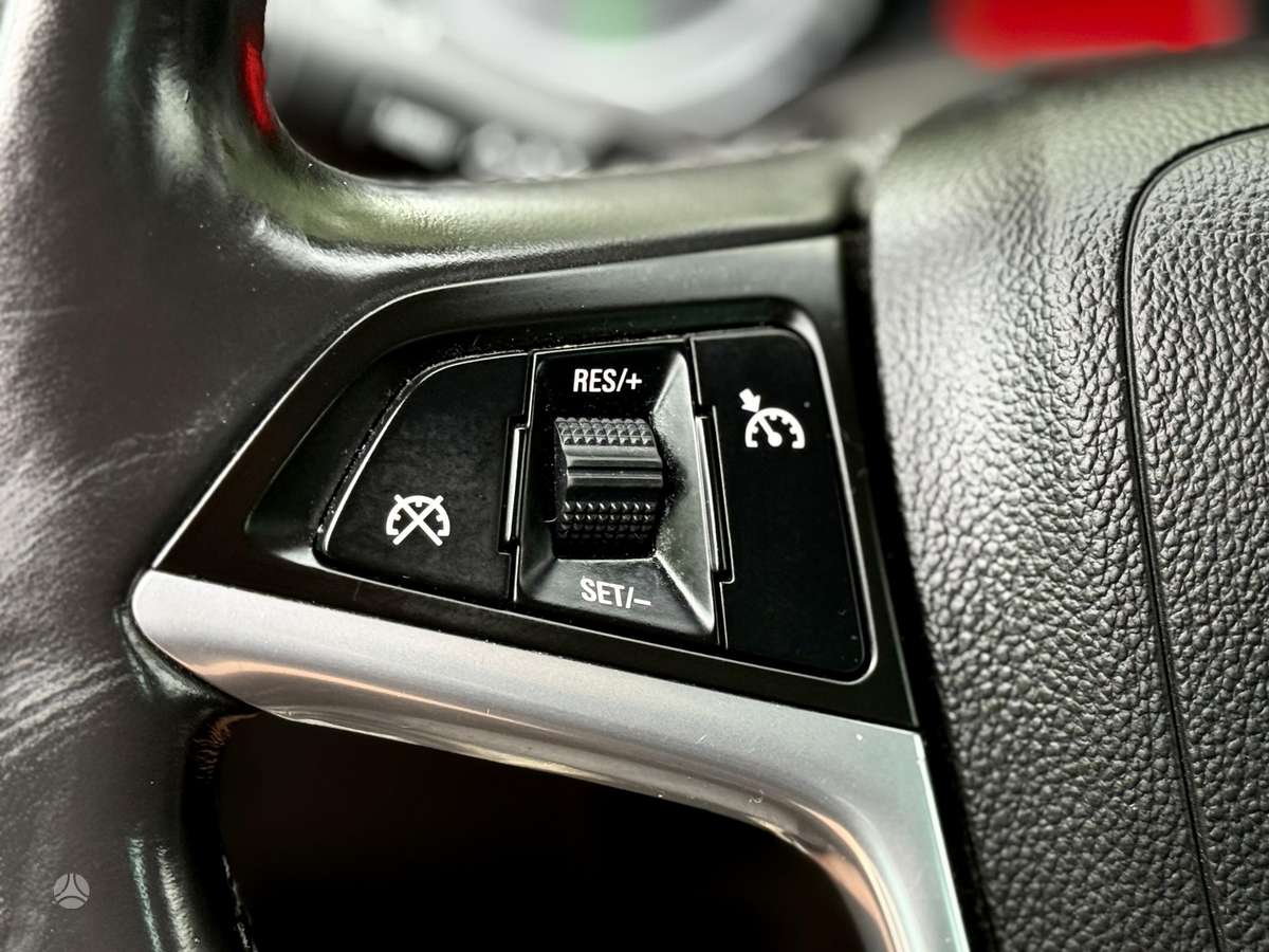 Opel Insignia, 2.0 l., Универсал