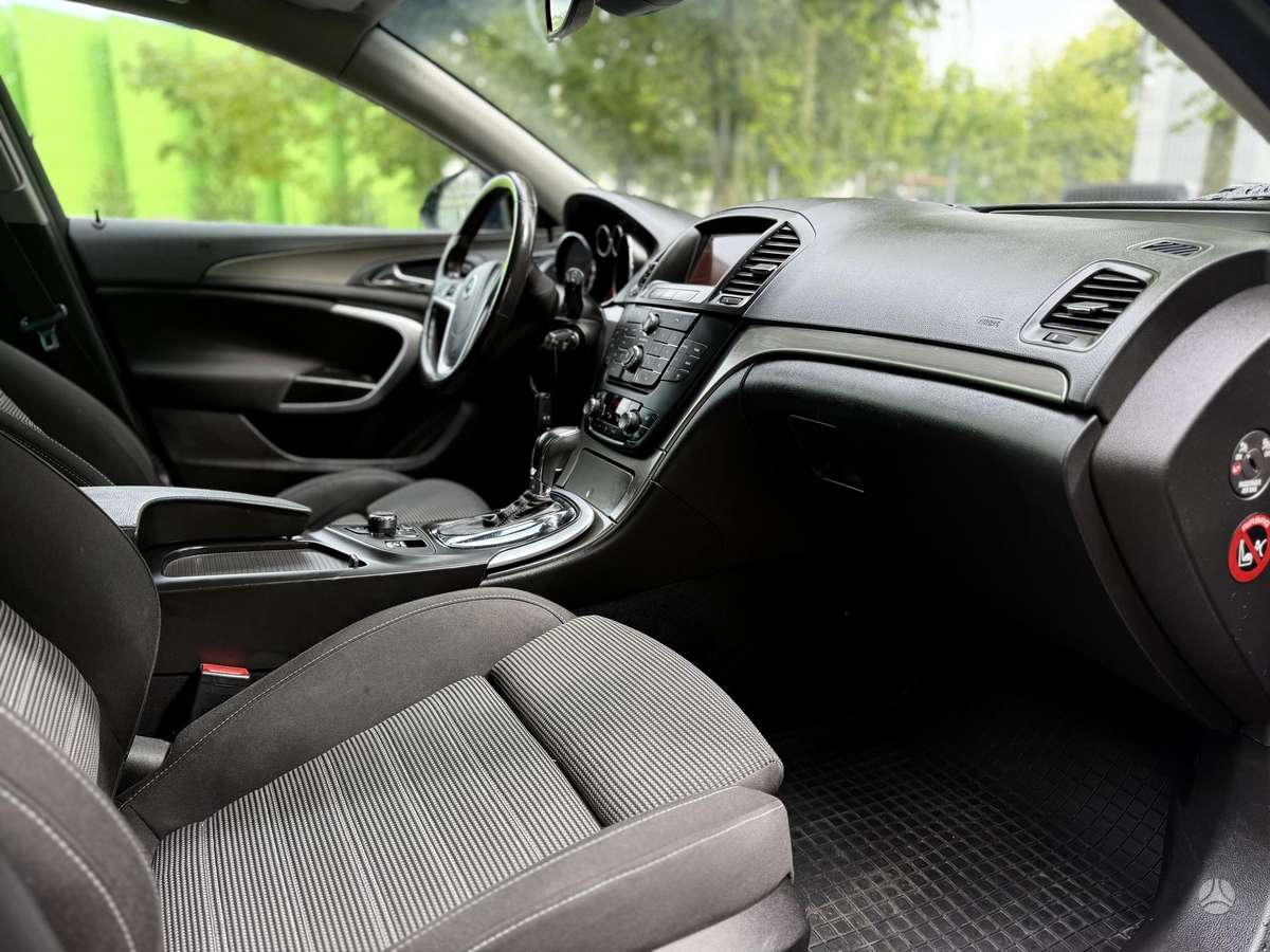 Opel Insignia, 2.0 l., Универсал