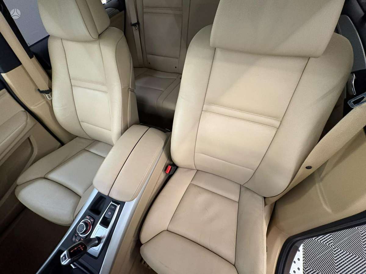 BMW X5, 3.0 l., off-road / crossover