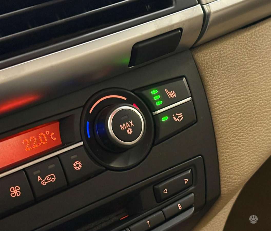 BMW X5, 3.0 l., off-road / crossover