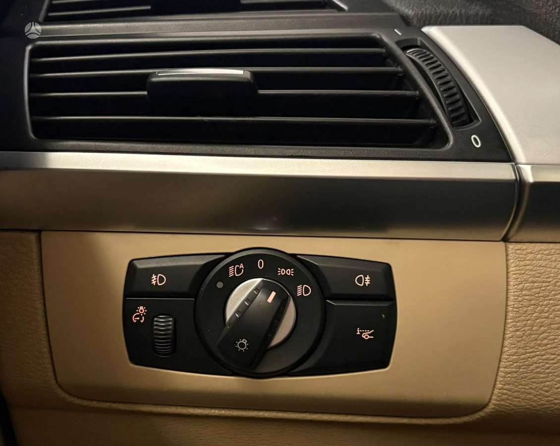 BMW X5, 3.0 l., off-road / crossover