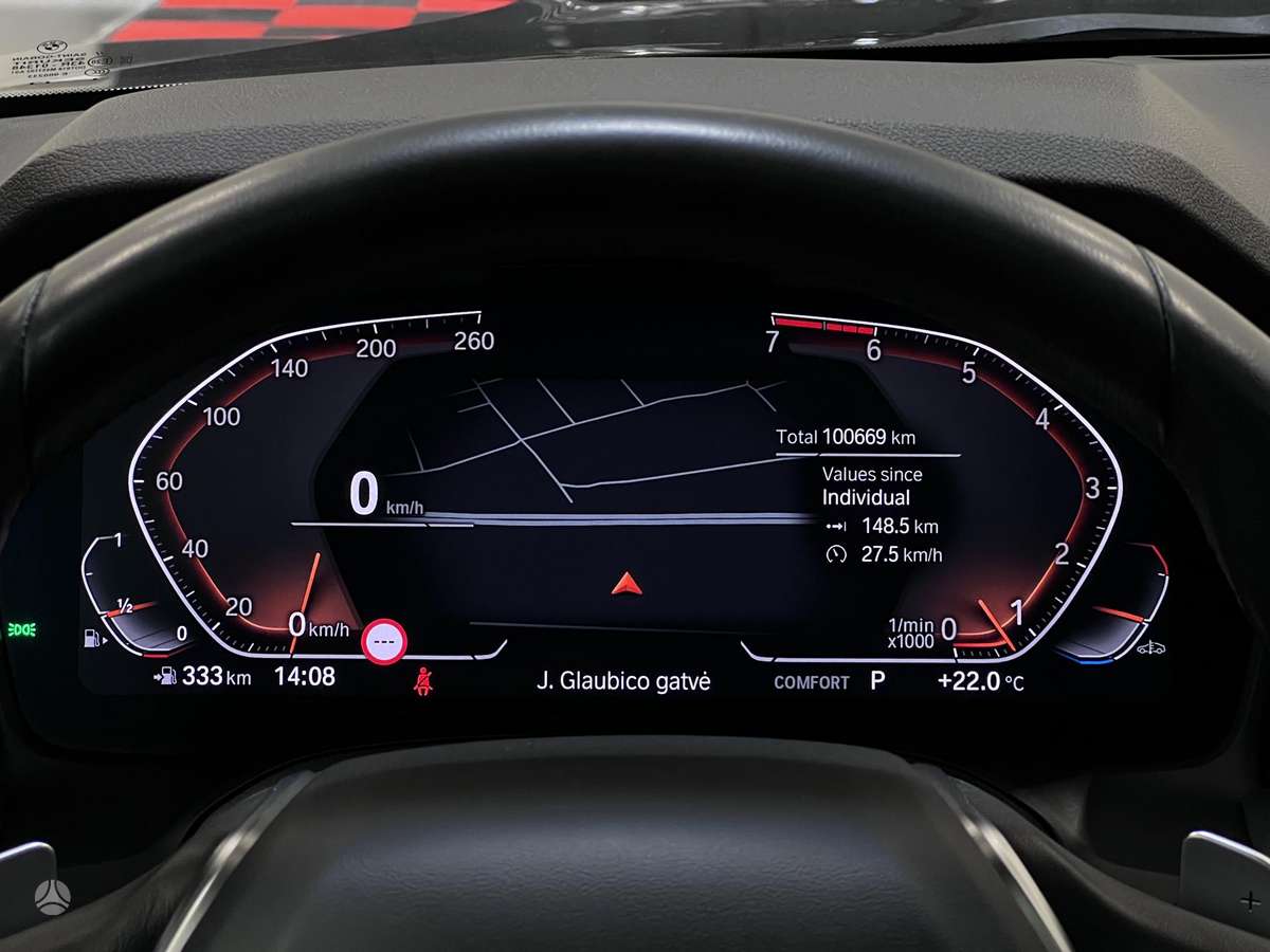 BMW 330, 2.0 l., Седан