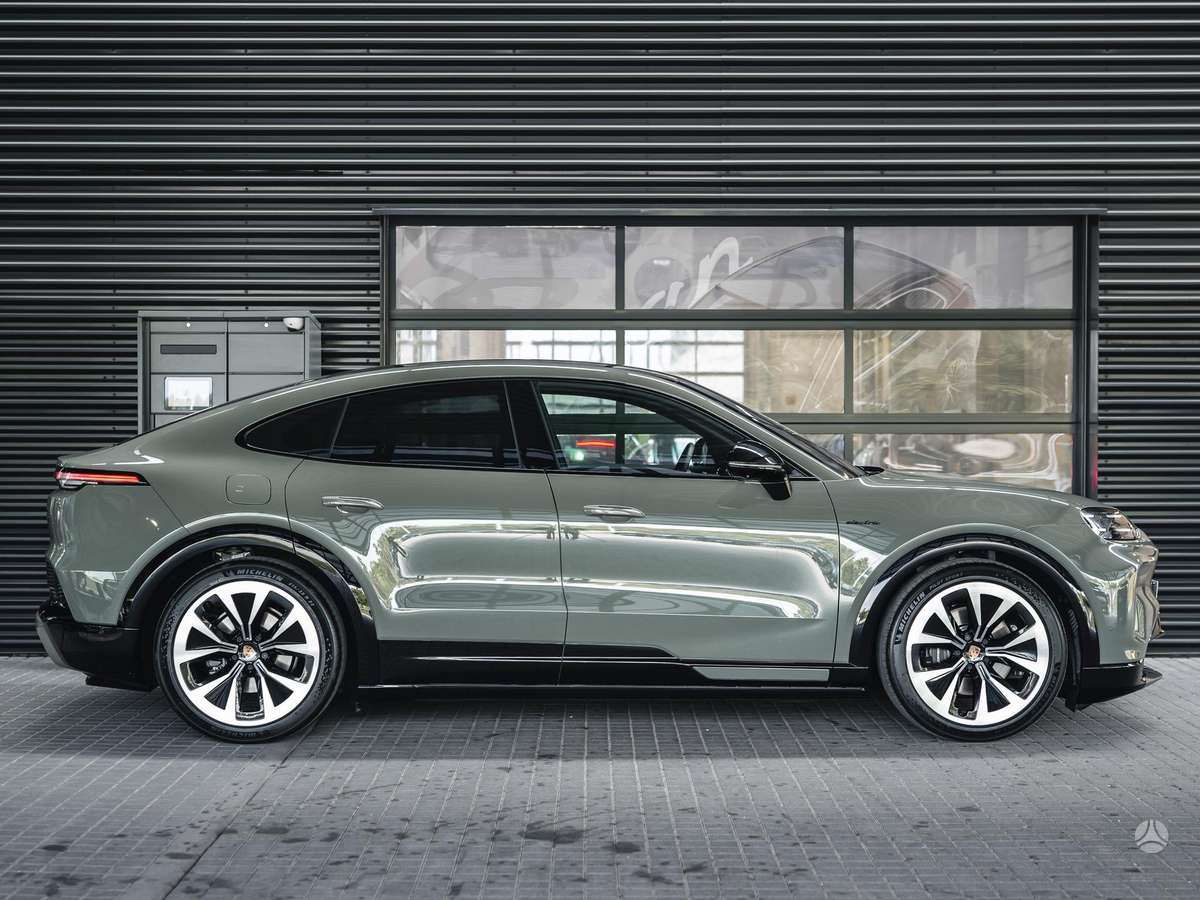 Porsche Cayenne Coupe, off-road / crossover