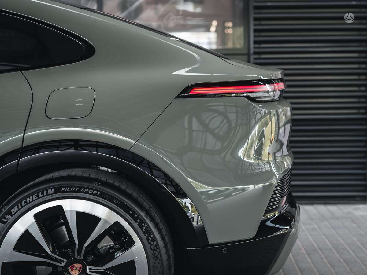 Porsche Cayenne Coupe, off-road / crossover
