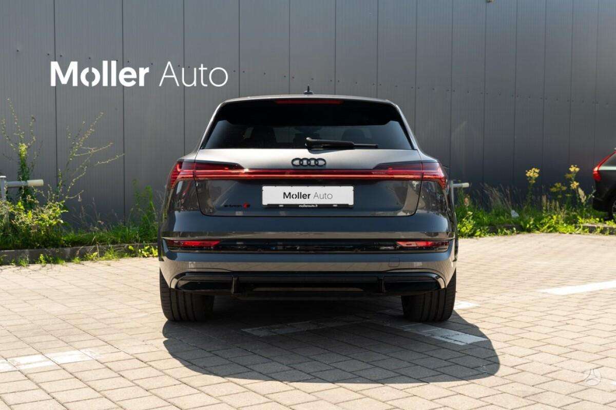 Audi e-tron S, Внедорожник / Кроссовер
