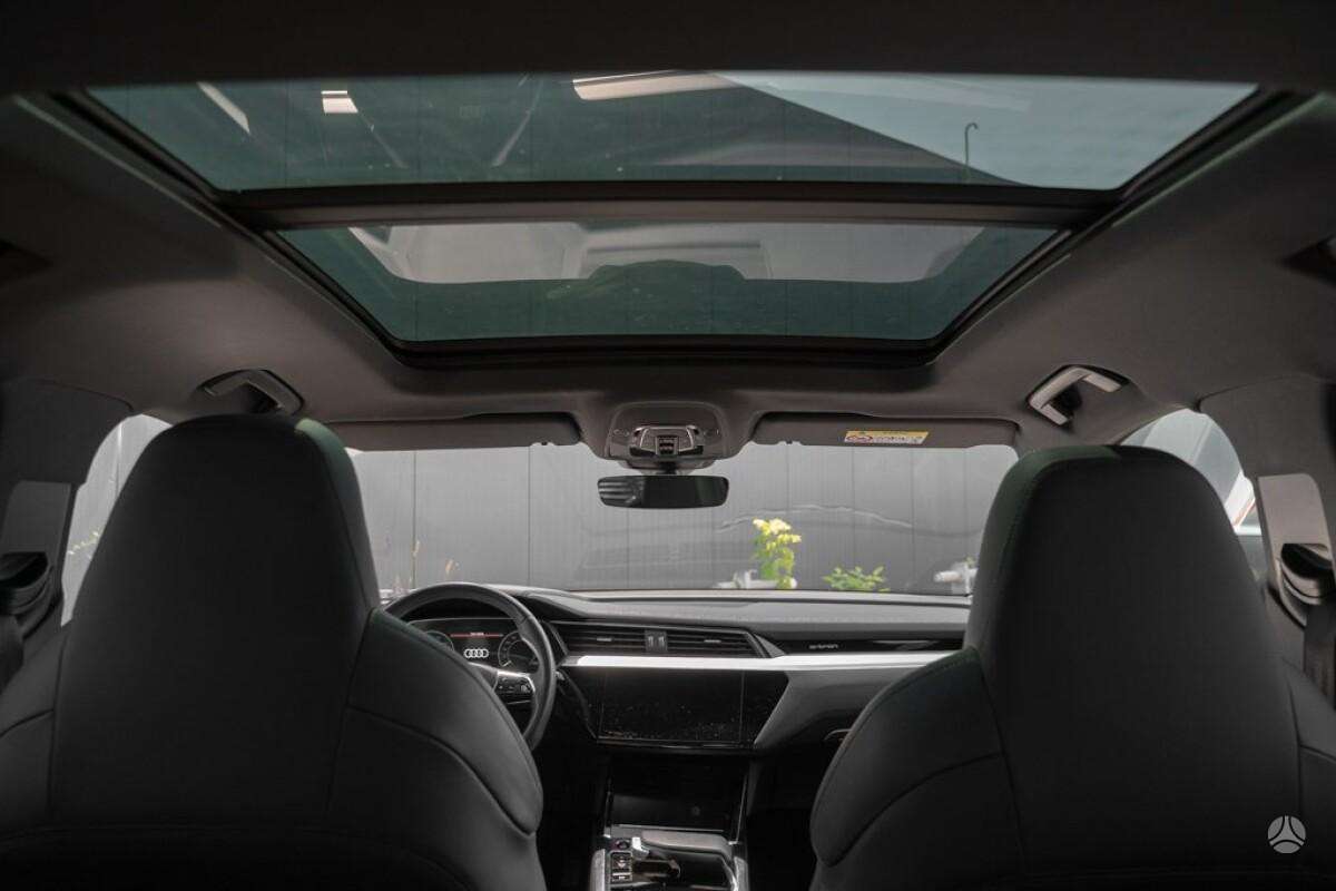 Audi e-tron S, visureigis / krosoveris