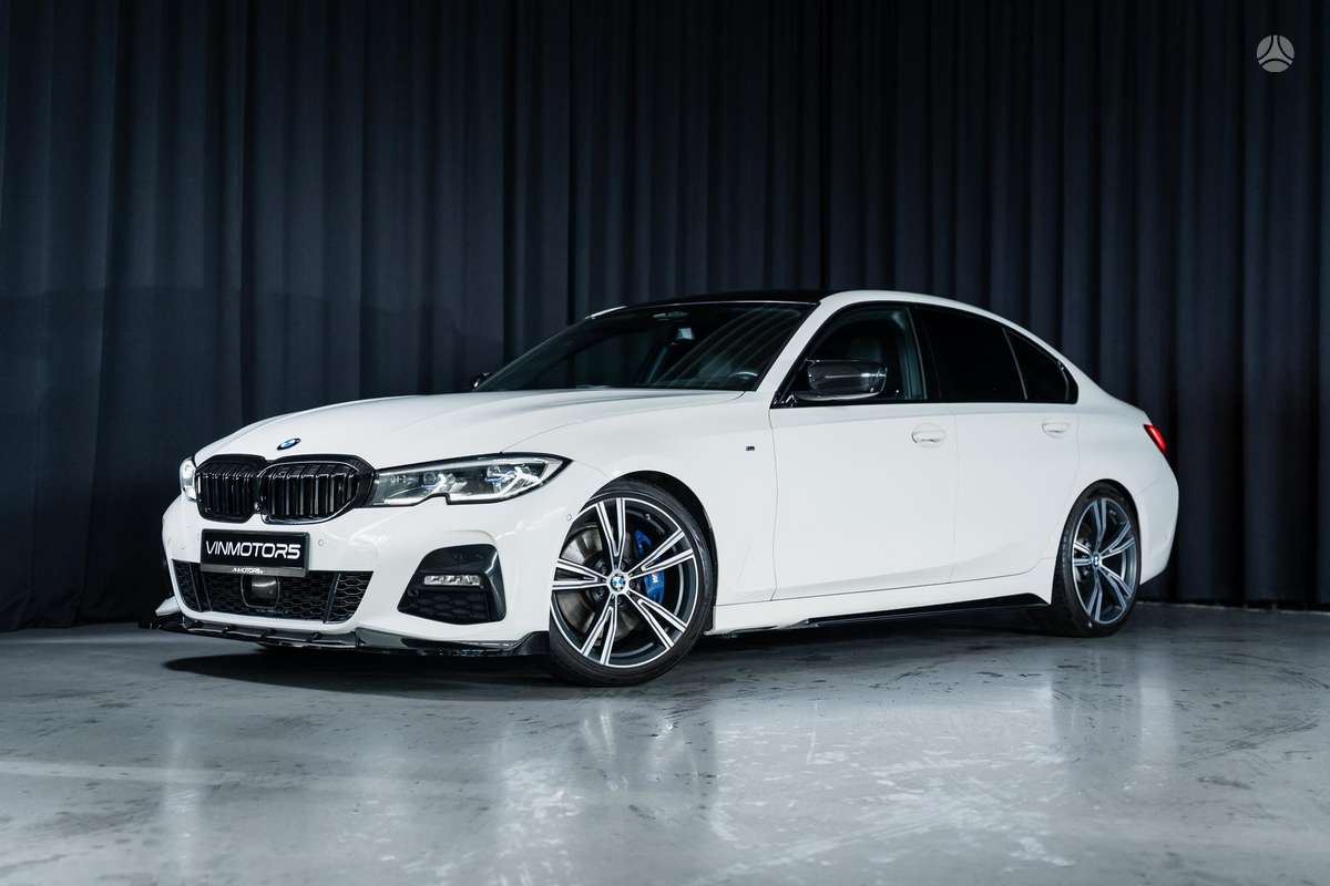 BMW 330, 2.0 l., Седан