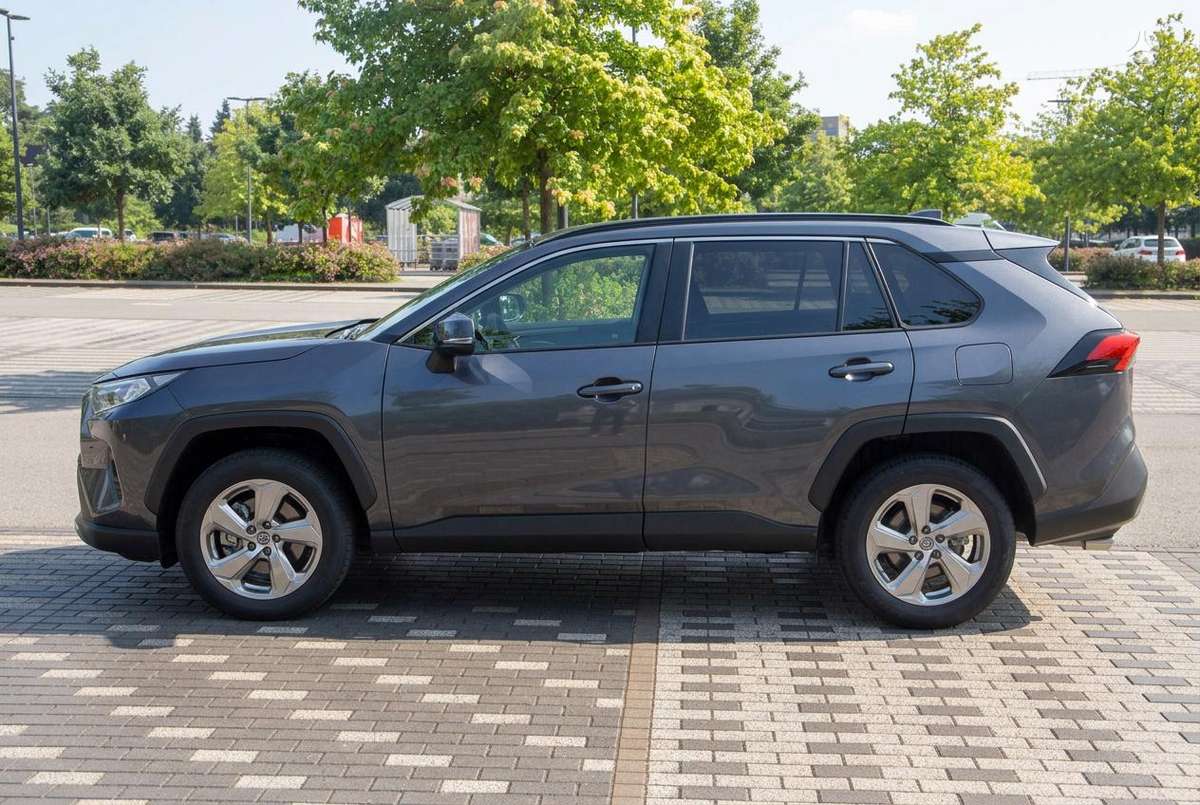 Toyota RAV4 - 2
