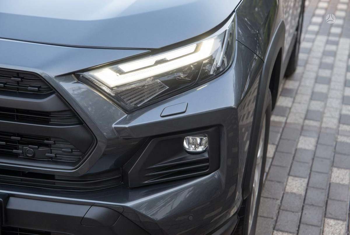 Toyota RAV4 - 9