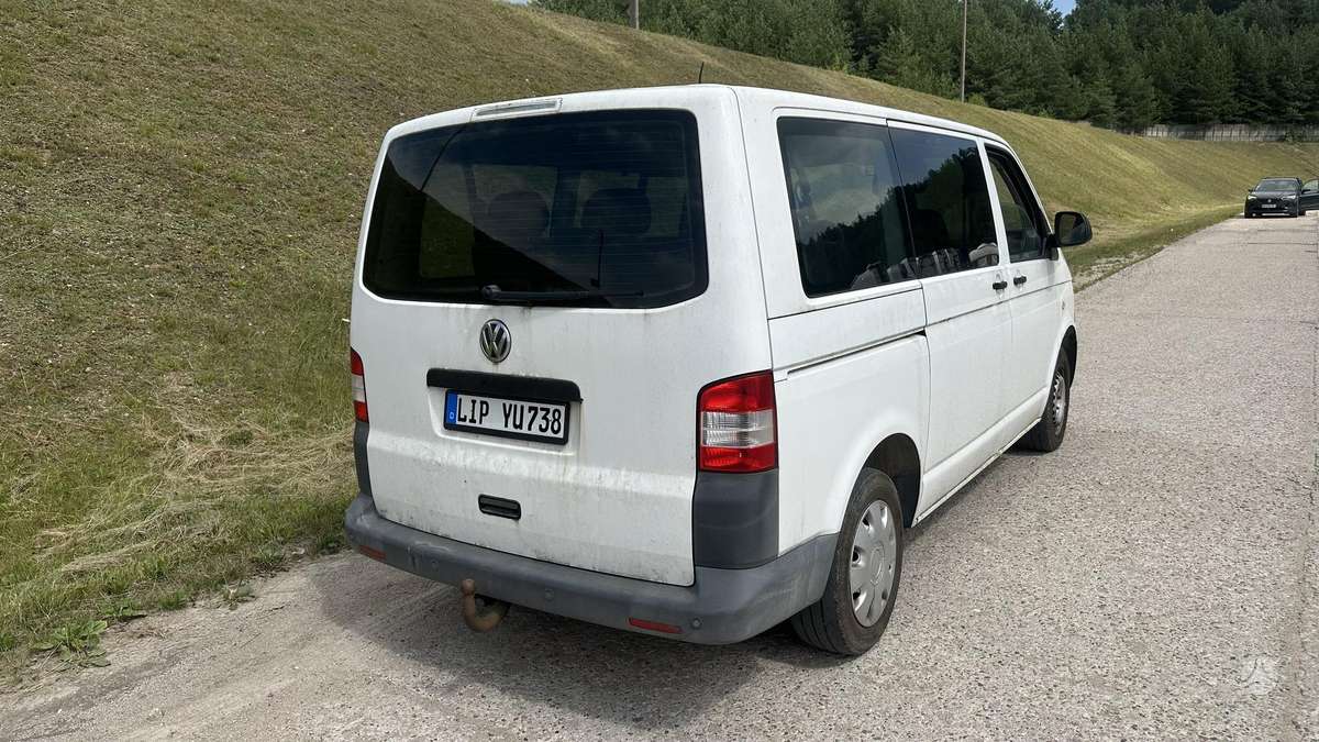 Volkswagen Caravelle - 4