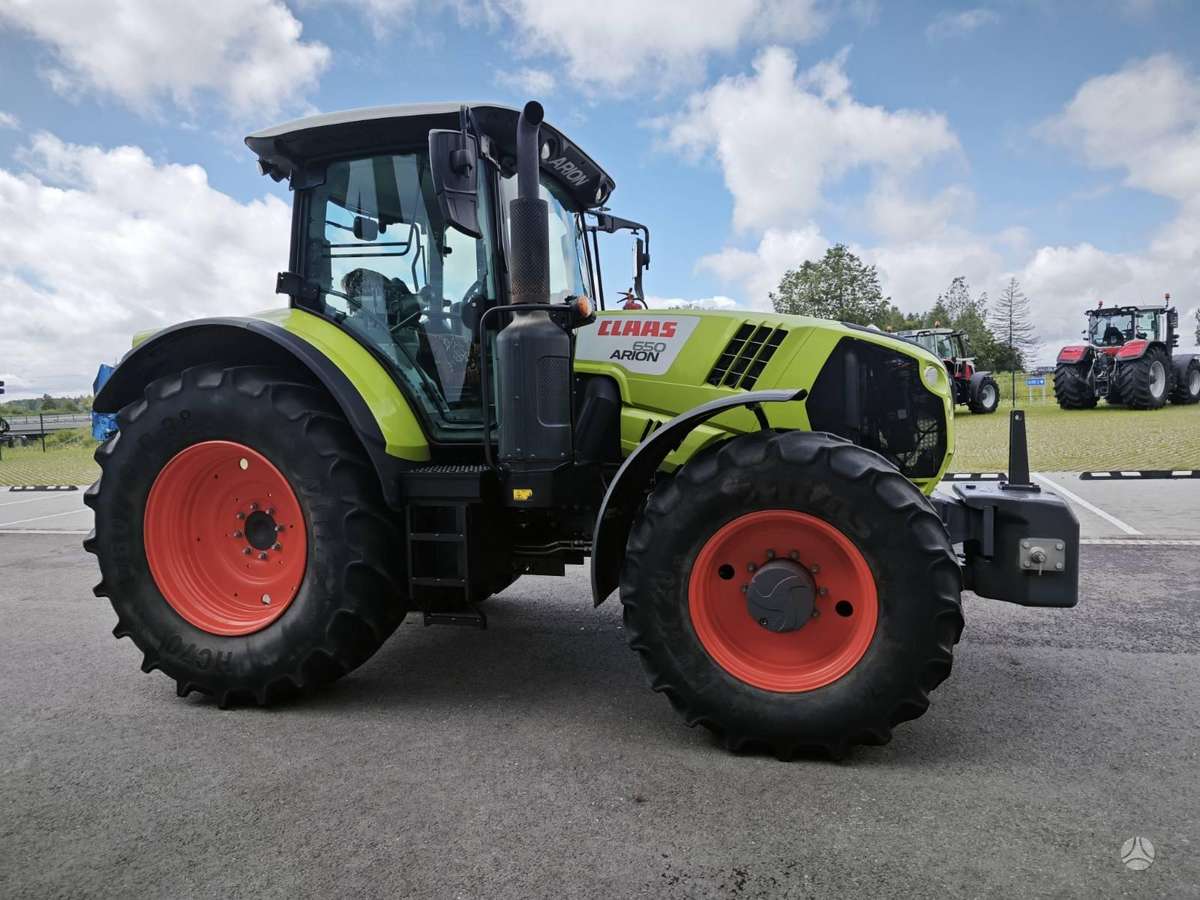 Claas Arion 650, traktori