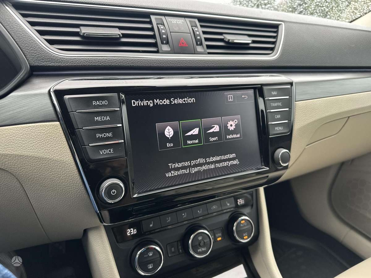 Skoda Superb, 2.0 l., Универсал