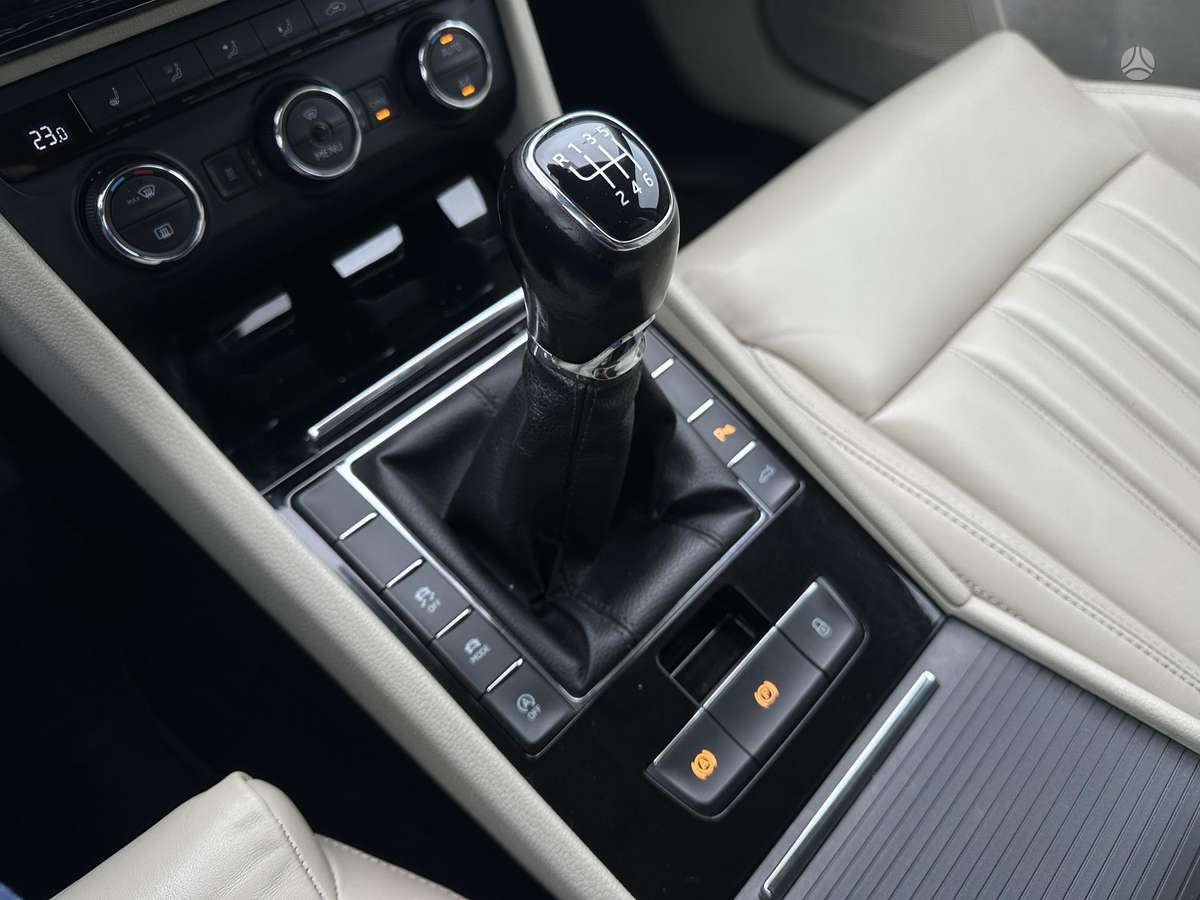 Skoda Superb, 2.0 l., Универсал