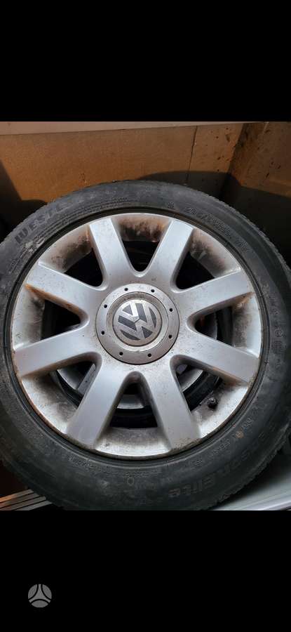 Audi A4 b8, lengvojo lydinio, R16
