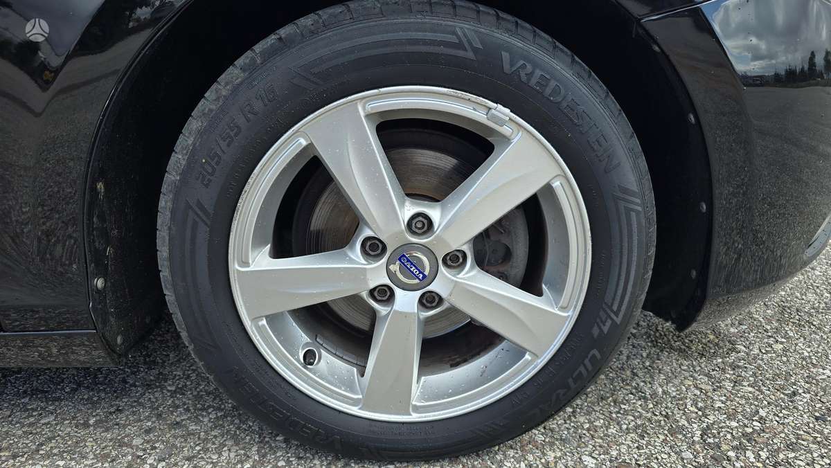 Volvo V40, 2.0 l., hatchback