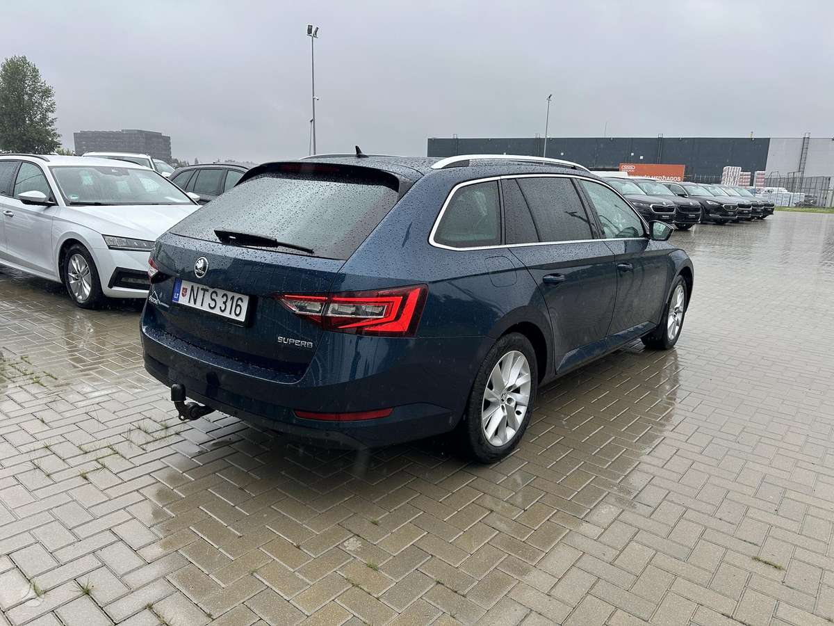Skoda Superb, 2.0 l., Универсал