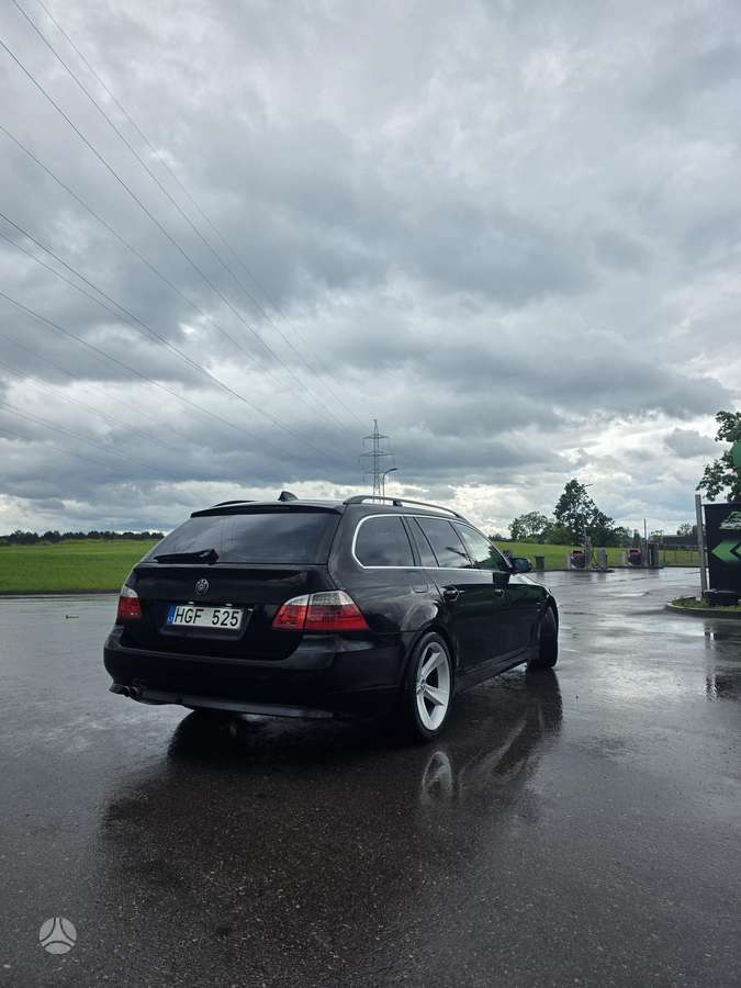 BMW 525, 3.0 l., wagon