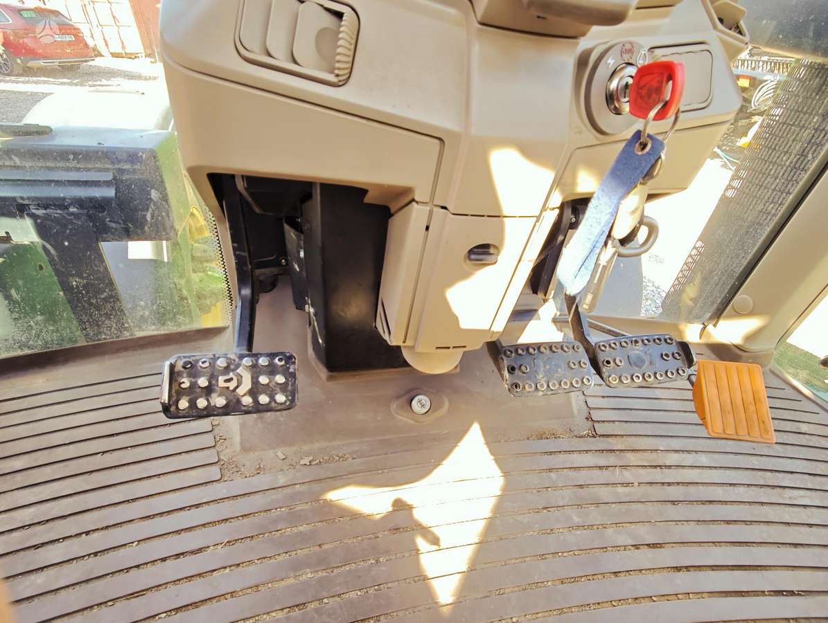 John Deere 6155 M, traktoriai