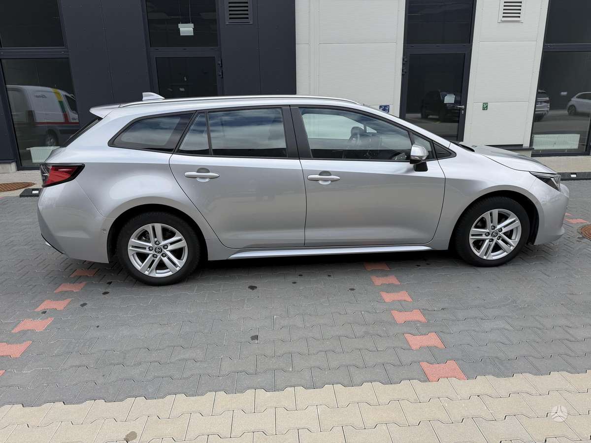 Toyota Corolla - 10