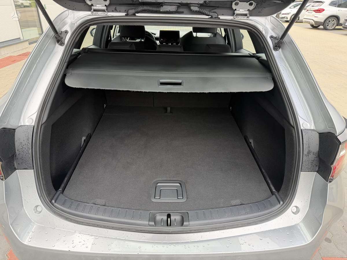 Toyota Corolla - 11
