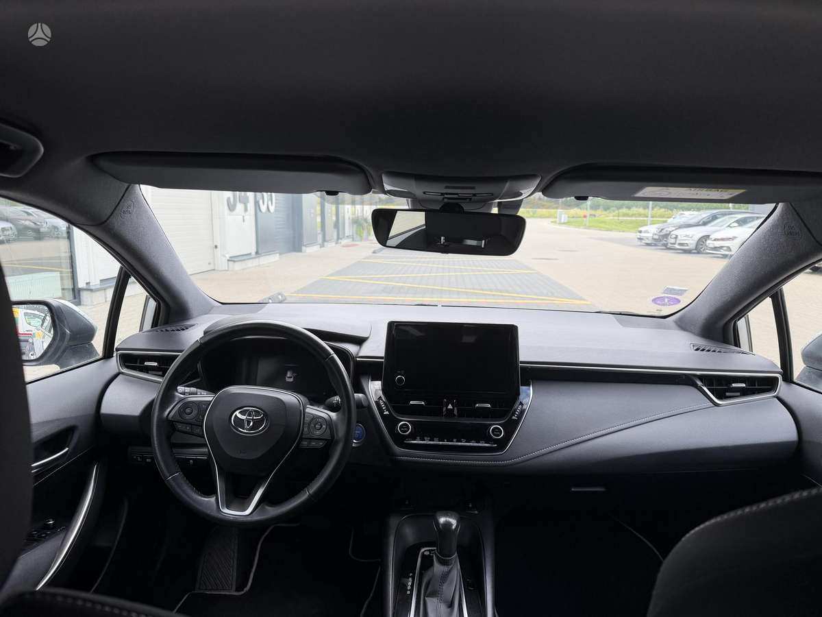 Toyota Corolla - 12