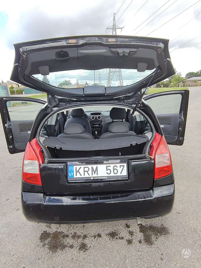 Citroen C2, 1.1 l., Седан