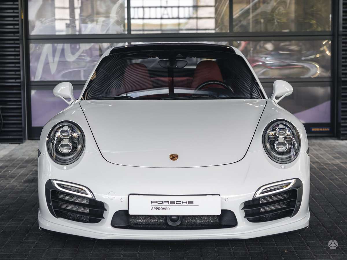Porsche 911 - 8