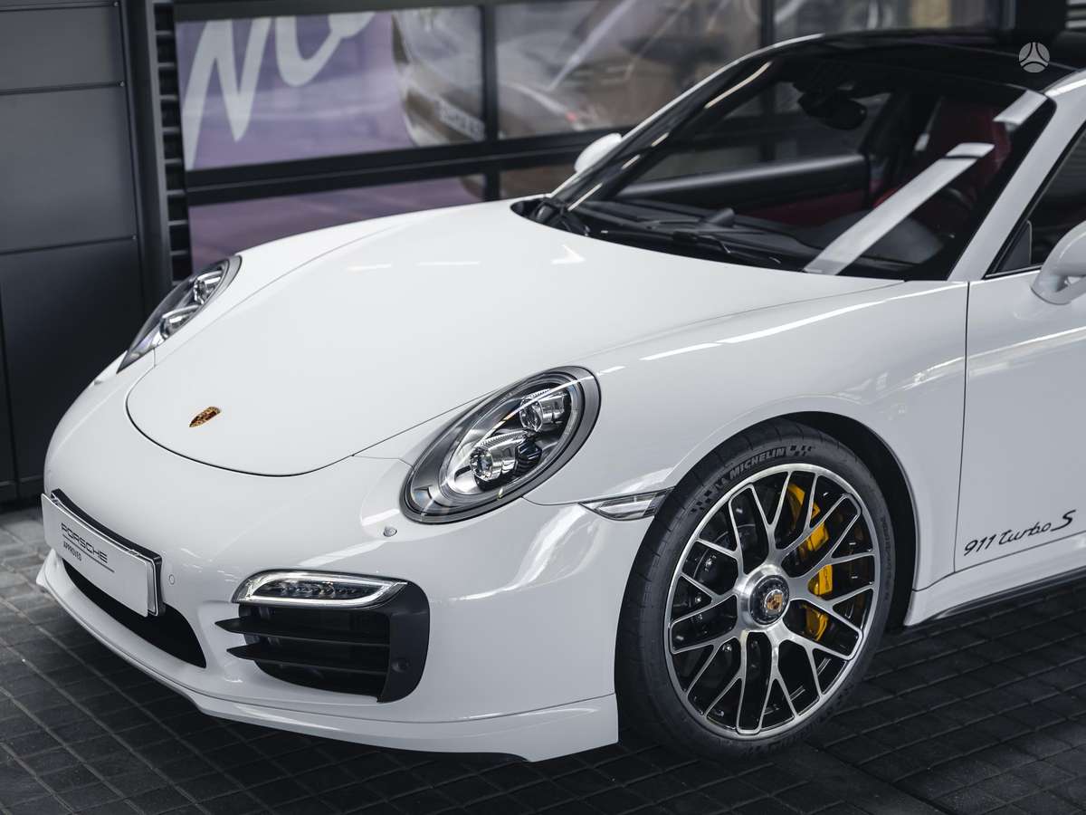 Porsche 911 - 10