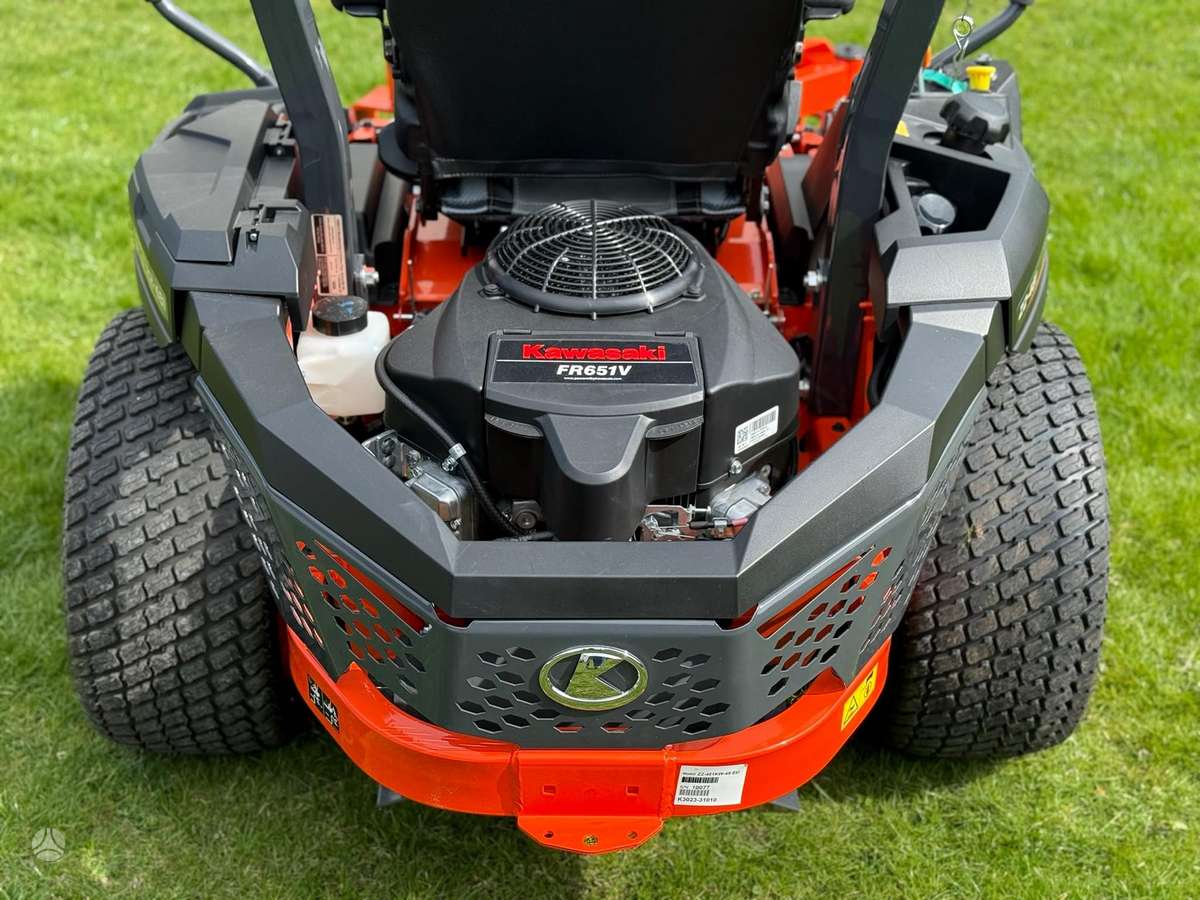 Kubota Z2-481, lawn mowers