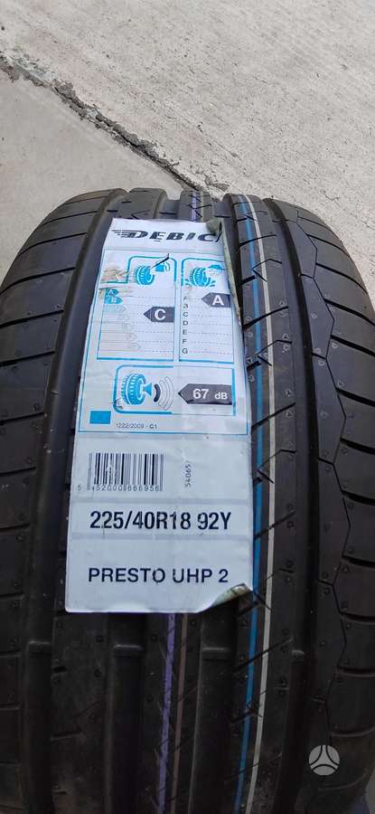 Debica Presto UHP2, summer 225/40 R18