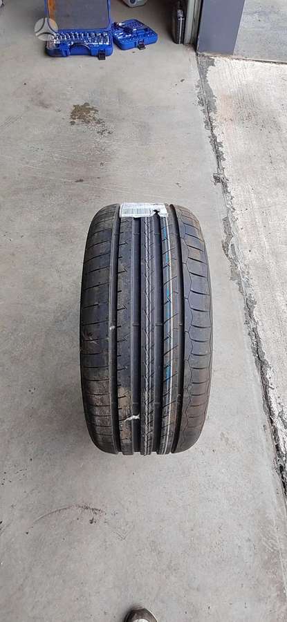 Debica Presto UHP2, summer 225/40 R18