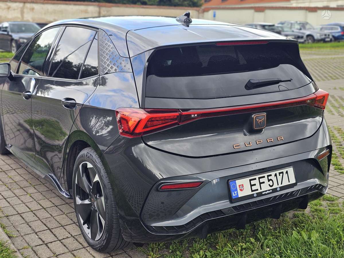 Cupra Born, 82 kWh, hatchback