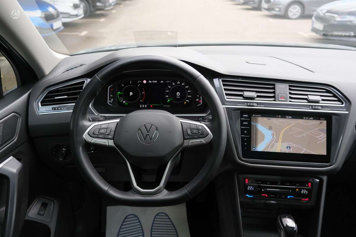 Volkswagen Tiguan Allspace - 6