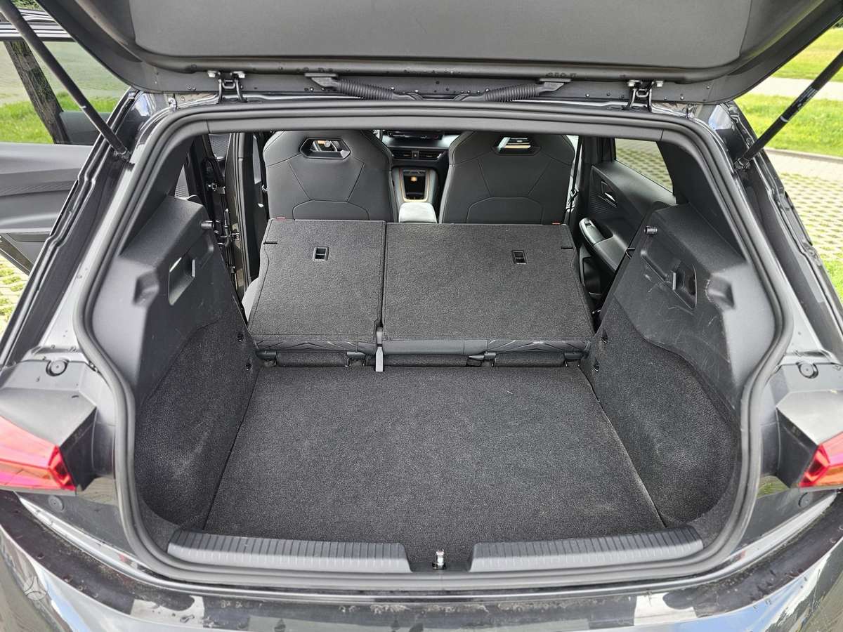 Cupra Born, 82 kWh, hatchback