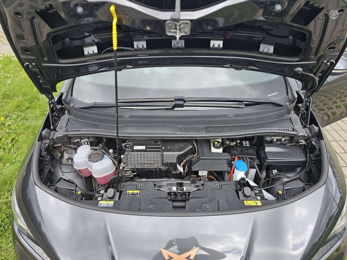 Cupra Born, 82 kWh, hatchback