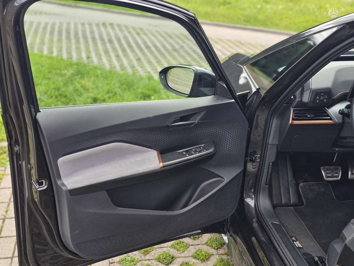 Cupra Born, 82 kWh, hatchback