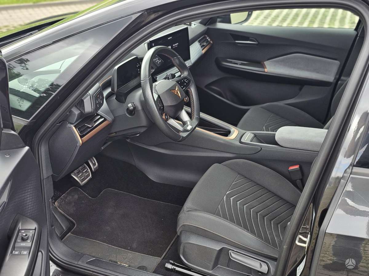 Cupra Born, 82 kWh, hatchback