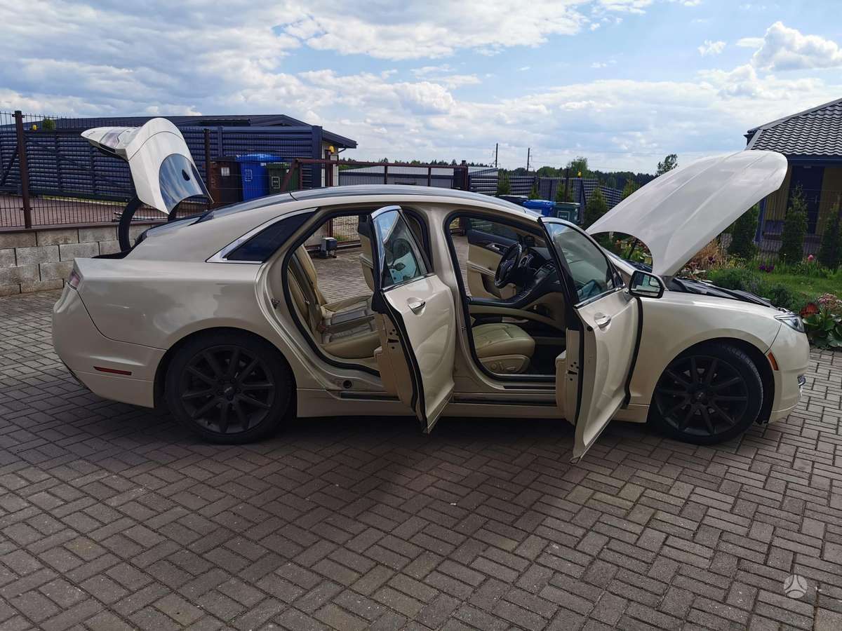 Lincoln MKZ, 2.0 l., Седан