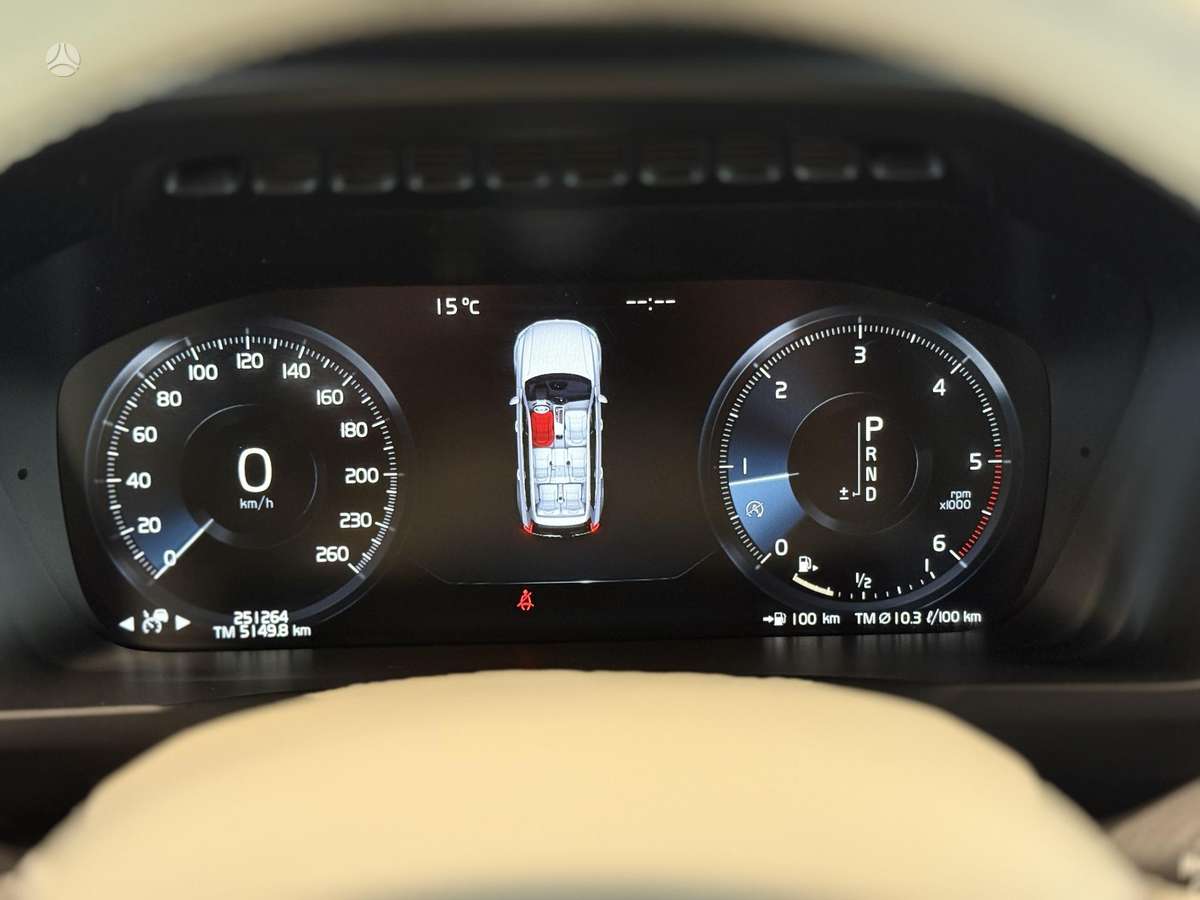 Volvo XC90 - 3