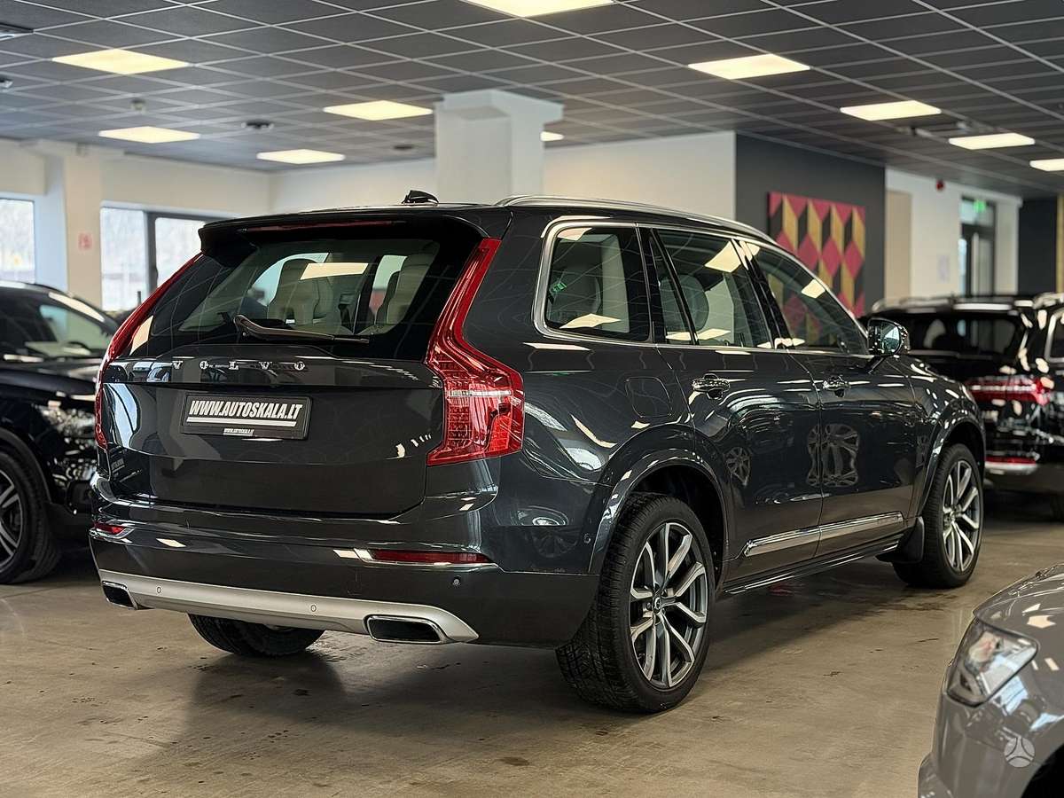Volvo XC90 - 7