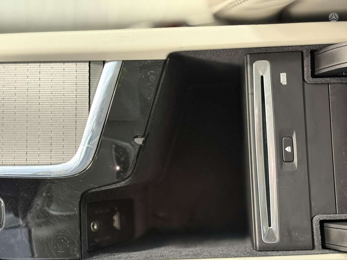 Volvo XC90, 2.0 l., Внедорожник / Кроссовер