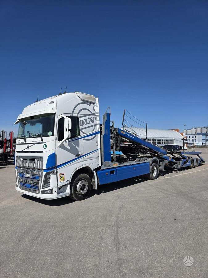 Volvo + ROLFO 2017, auto transporters