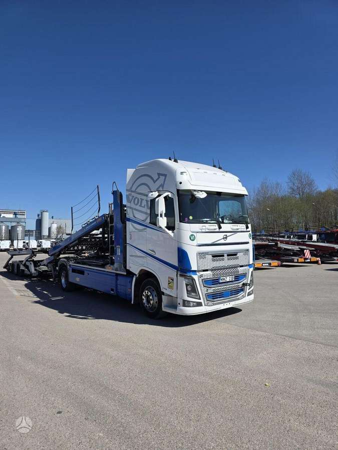 Volvo + ROLFO 2017, auto transporters